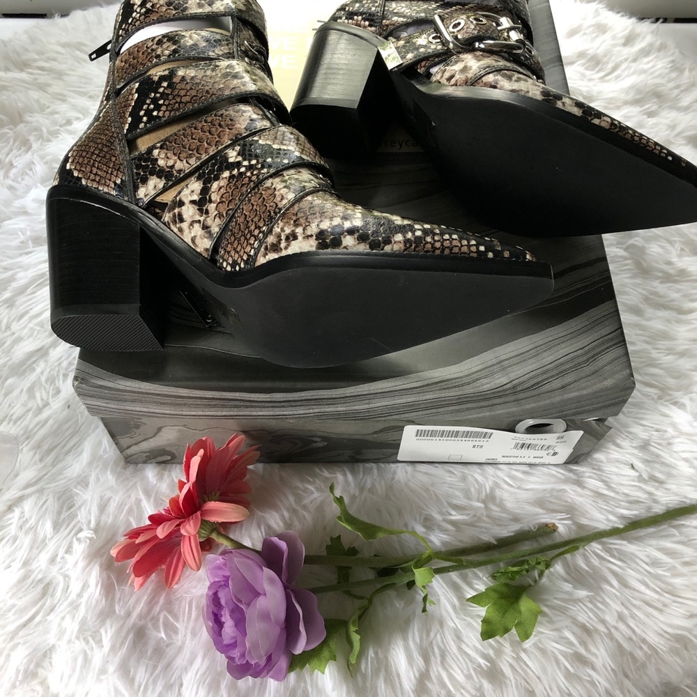 Jeffrey Campbell Caceres Bootie Brown White Snake Black. Size 6.5 - Picture 2 of 16